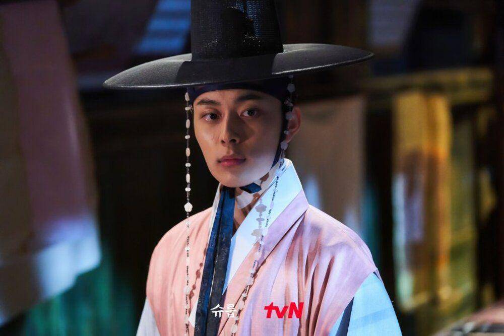 cuplikan drama Under The Queen's Umbrella (instagram.com/tvn_drama)
