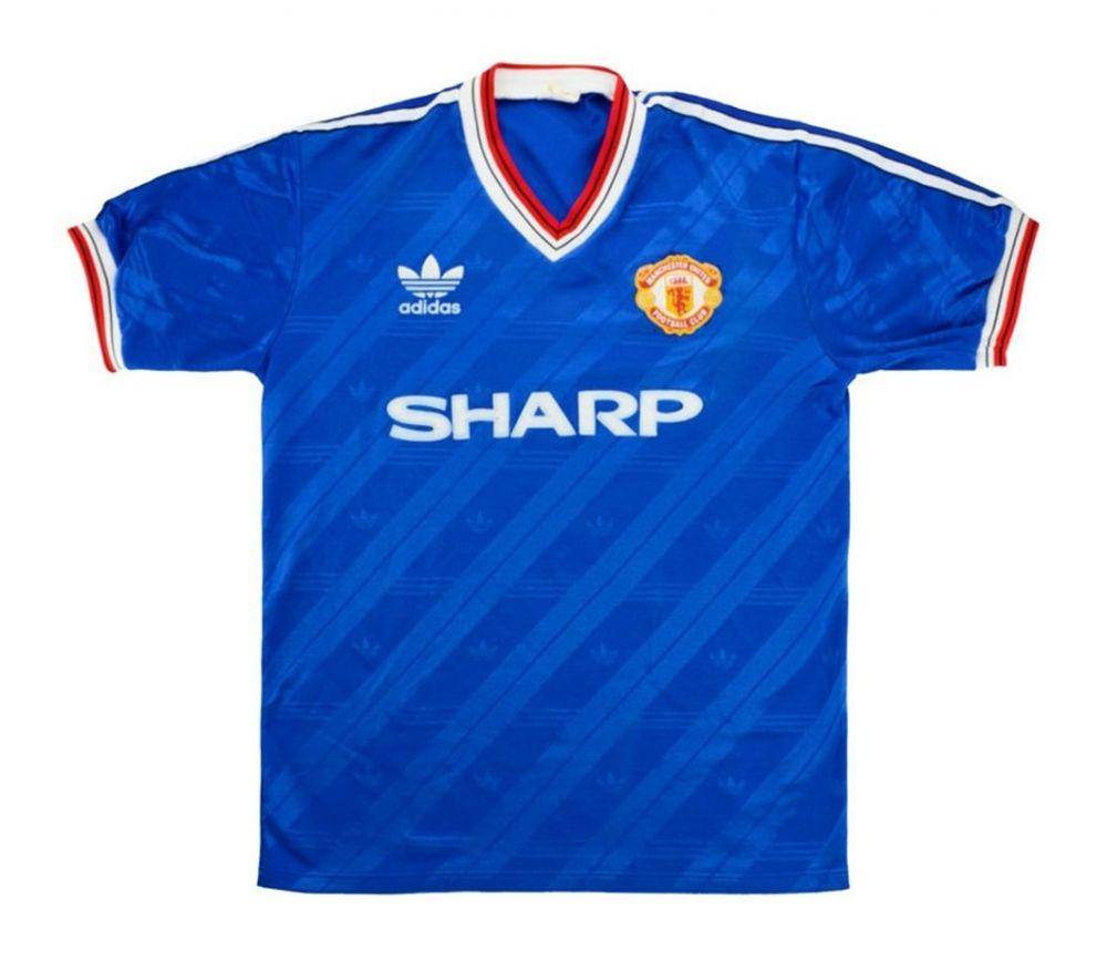 Jersey Manchester United (footballkitarchive.com)