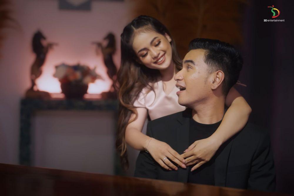 10 Potret Terbaru Putri DA dan Hari LIDA, Duetnya Tembus 1 Juta View