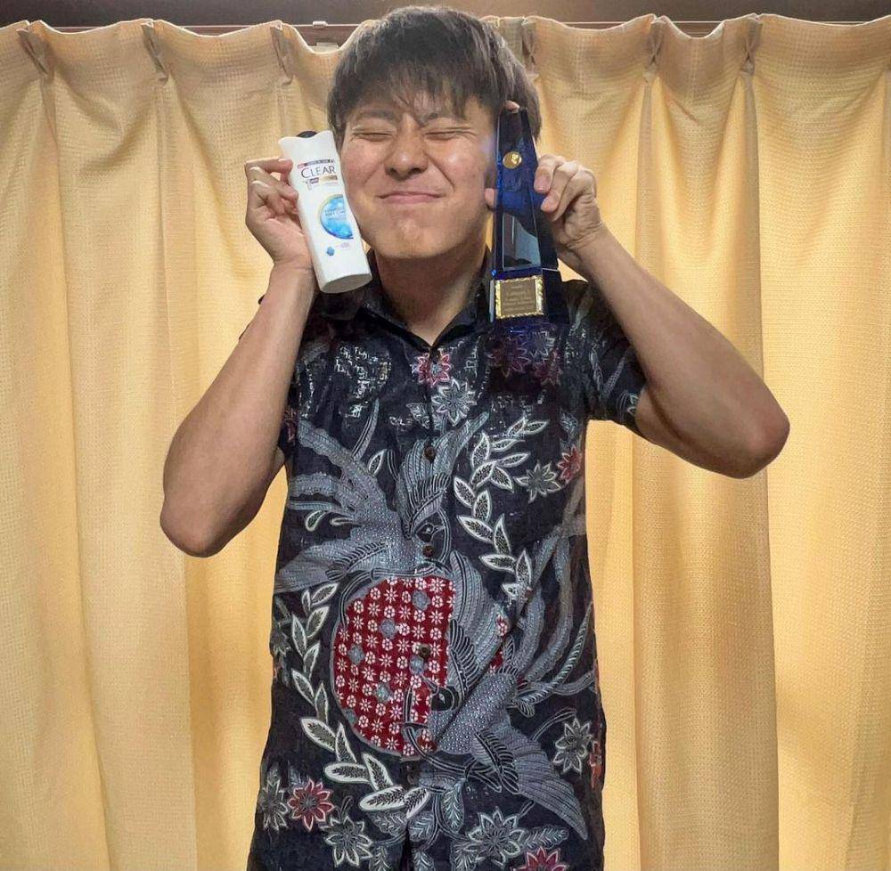 Tomohiro Yamashita (instagram.com/tomoyama32)