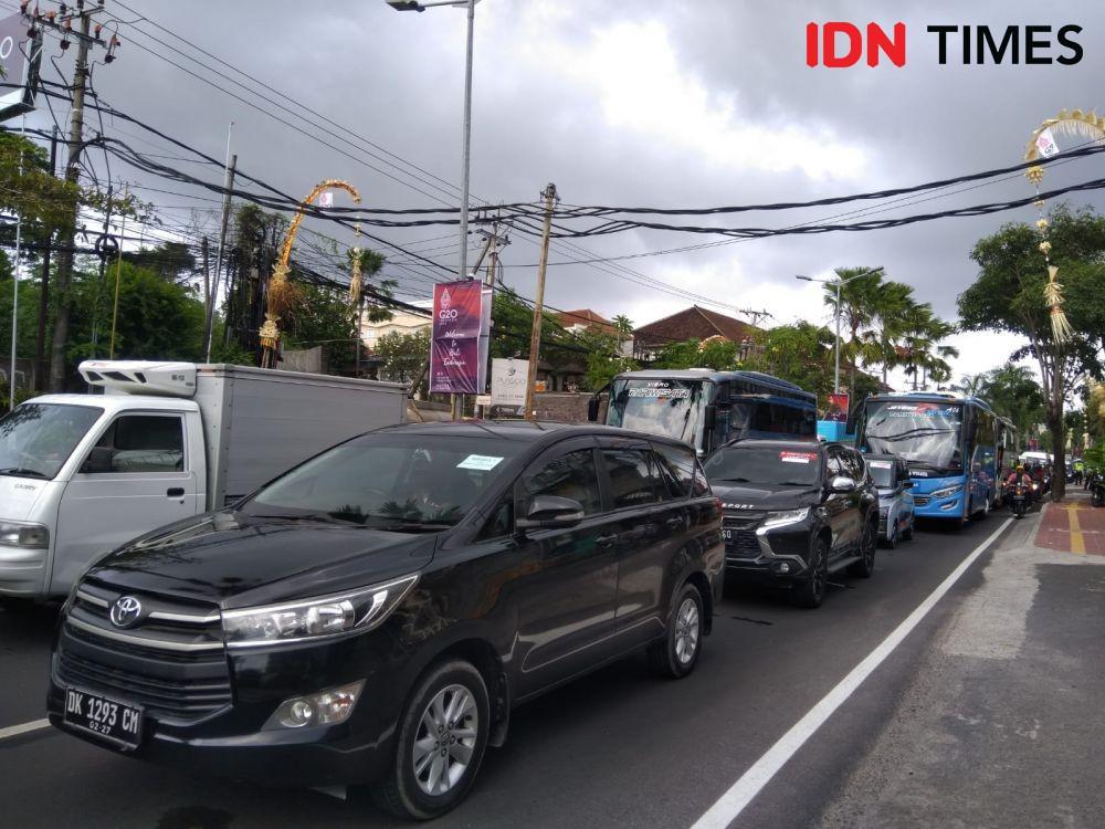 Macet Total Terjadi Sampai Jalan Pintas Lagoon Bali