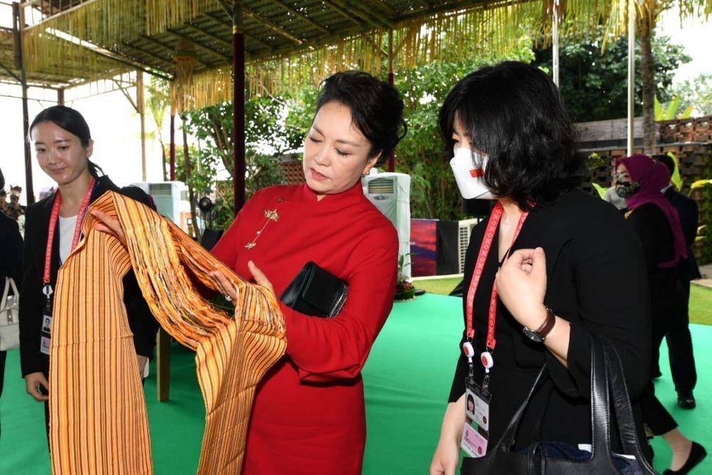 Iriana Ajak Pendamping Pemimpin G20 Lihat Kearifan Lokal RI (dok. Sekretariat Presiden)