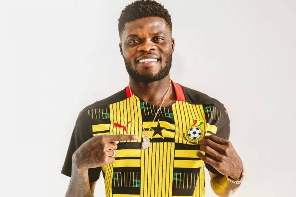 Thomas Partey kala mengenakan jersey Timnas Ghana. (instagram.com/thomaspartey5)