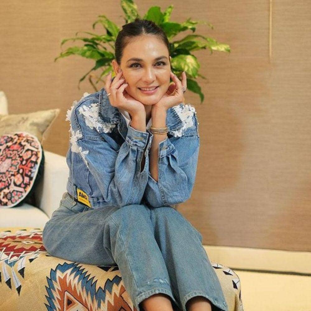 Natural Look ala Luna Maya (instagram.com/lunamaya)