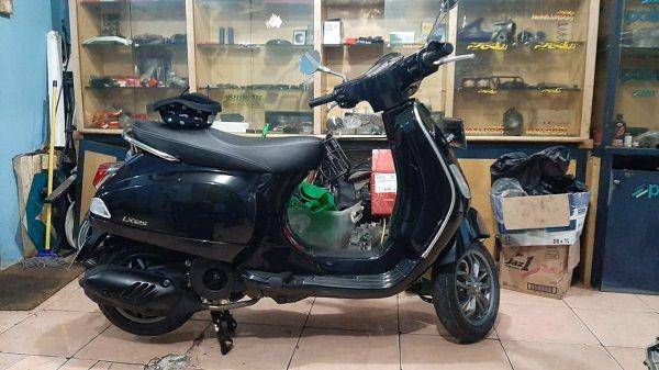Vespa Scooter Layur (google.com/maps/oky witjaksono)