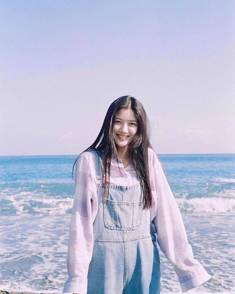 ide outfit Kim Yoo Jung (Instagram.com/you_r_love)