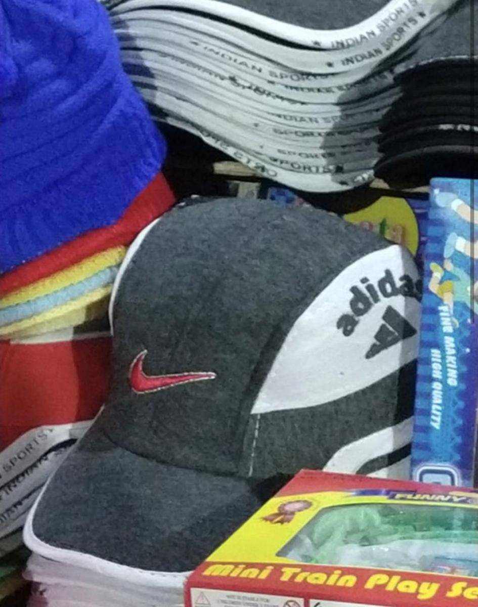 potret Nike versi barang KW (reddit.com/deleted)