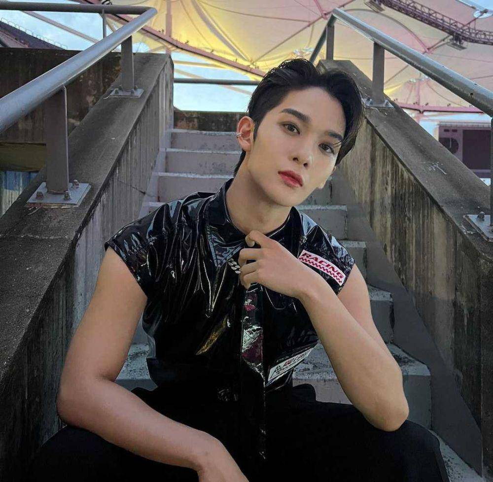 Jinyoung CIX (instagram.com/cix.official)