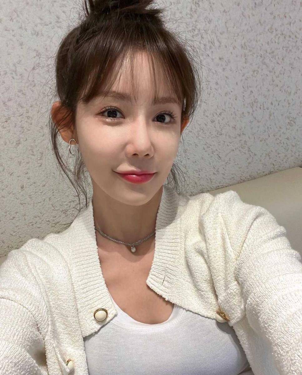 Hana eks SECRET (instagram.com/hanatheonly1)