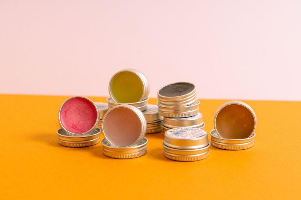5 DIY Lip Balm dengan Bahan Sederhana, Aromanya Kamu Banget!