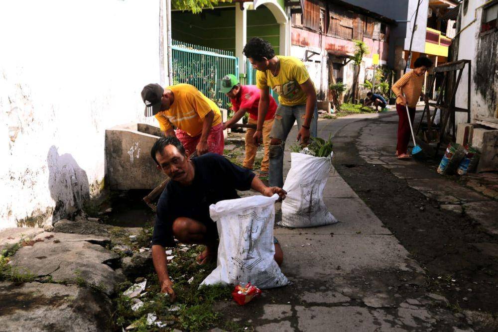 Masyarakat mengikuti program Surabaya Bergerak. (Dok. Pemkot Surabaya)
