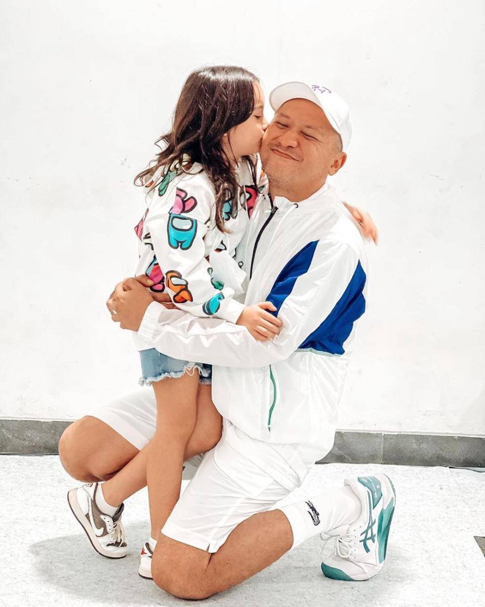Gading Marten dan buah hati (instagram.com/gisel_la)