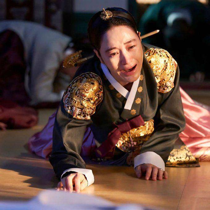 potret Kim Hye Soo di drama saeguk Under Queen's Umbrella (dok. tvN/Under Queen's Umbrella)