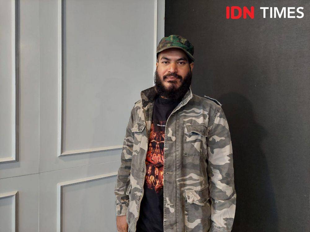Ridwan Raoull pemain film Qorin di kantor IDN Media HQ, Jakarta, pada Kamis (17/11/2022) (IDN Times/Erfah Nanda)
