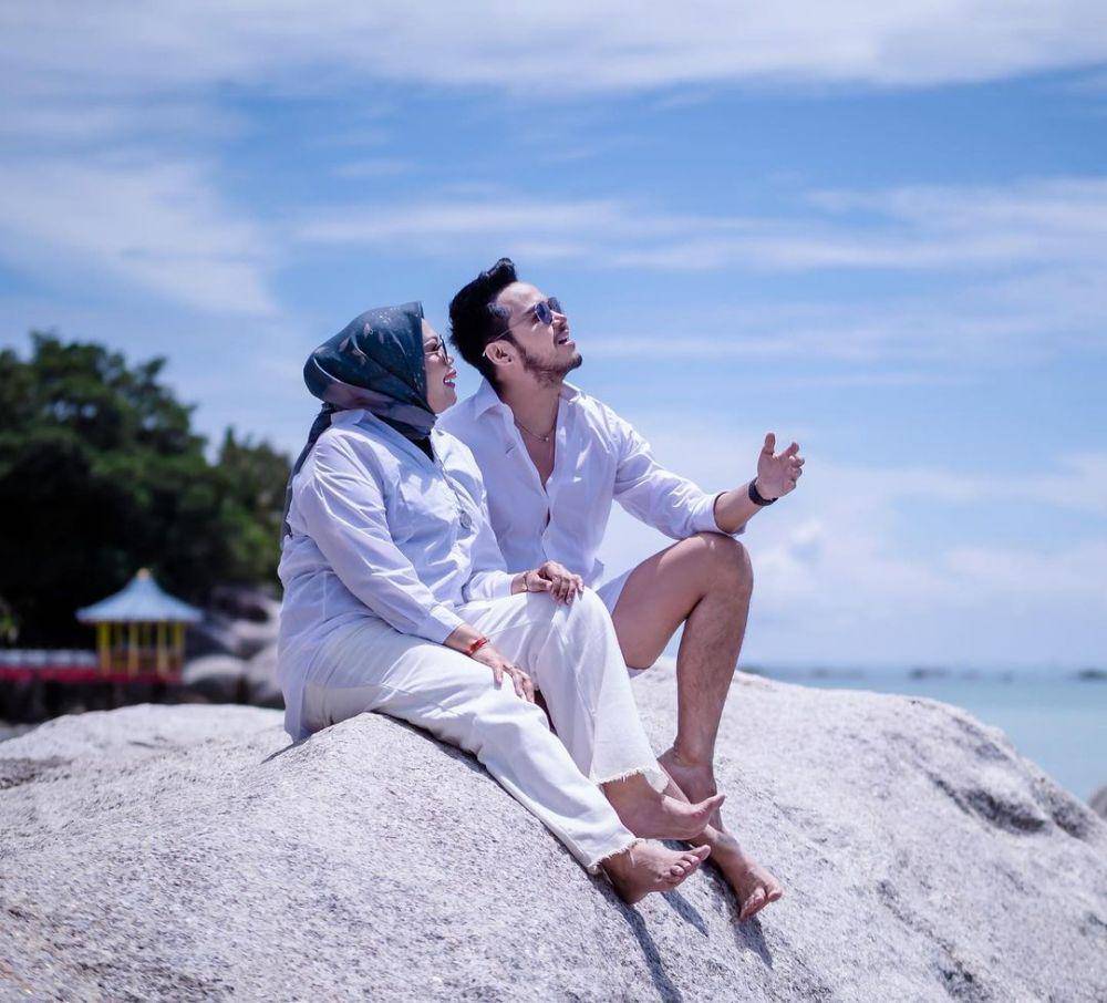 potret kenangan Elly Sugigi dan Aher (instagram.com/aher_official)