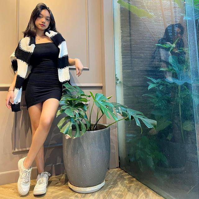 inspirasi sheath dress (instagram.com/naura.ayu)