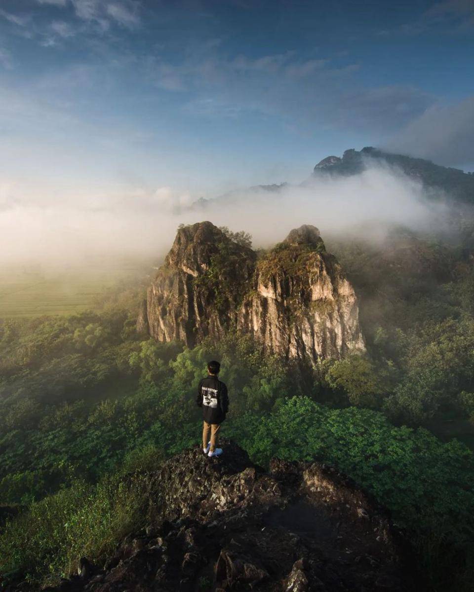 Gunung Sepikul (instagram.com/kimpoelllllllllllll_)