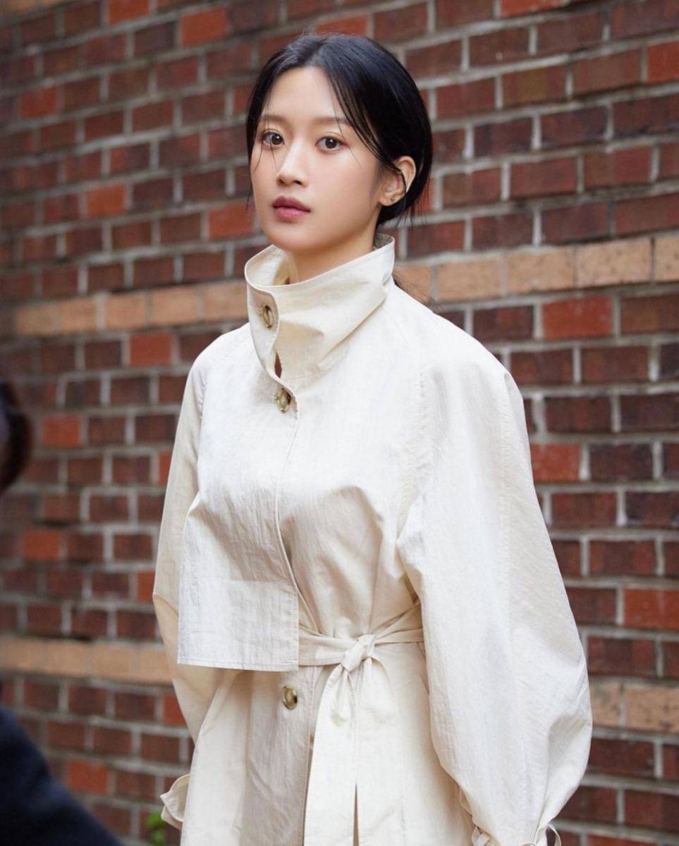 Moon Ga Young (instagram.com/keyeastofficial)