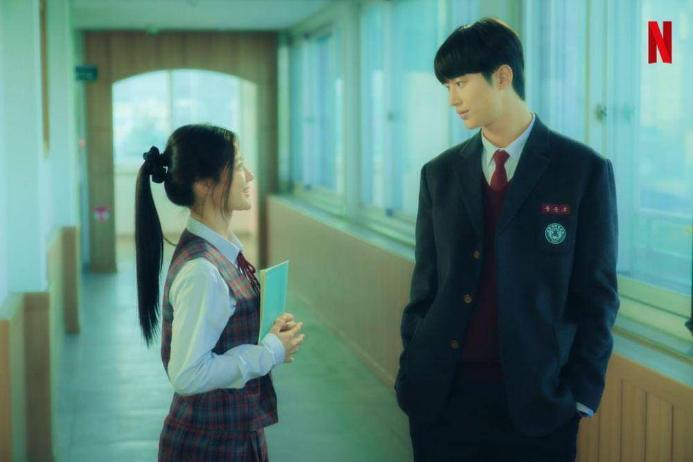 Poong Un Ho dalam drama 20th Century Girl (instagram.com/netflixkr)
