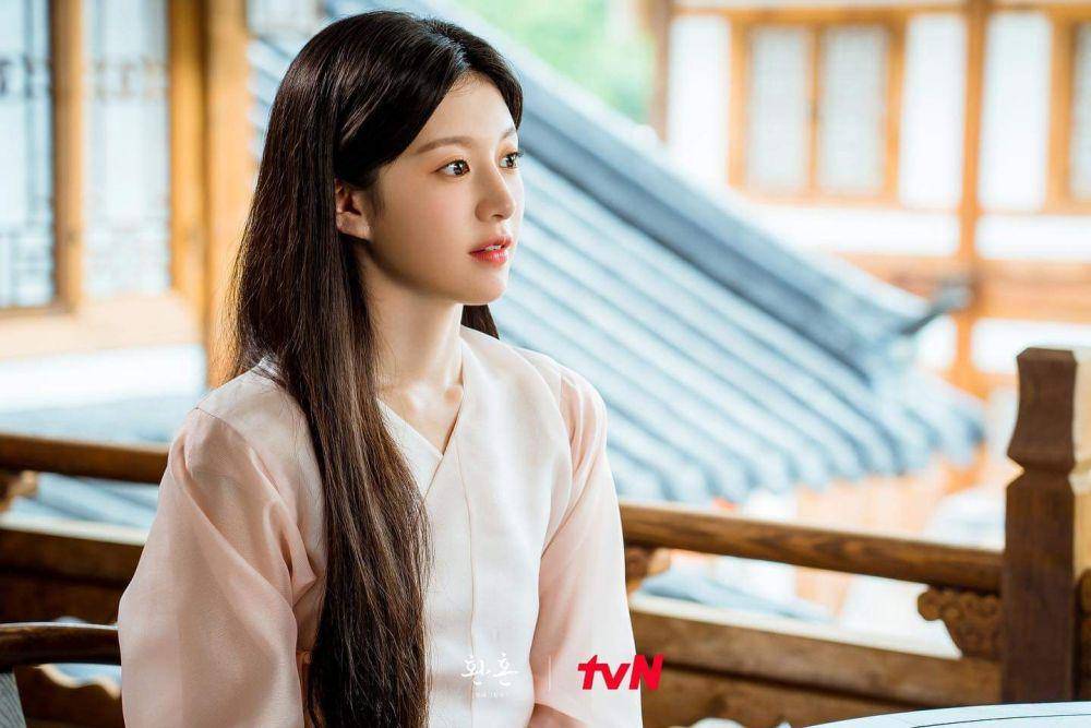 Go Yoon Jung di Alchemy of Souls: Light and Shadow (instagram.com/tvn_drama)