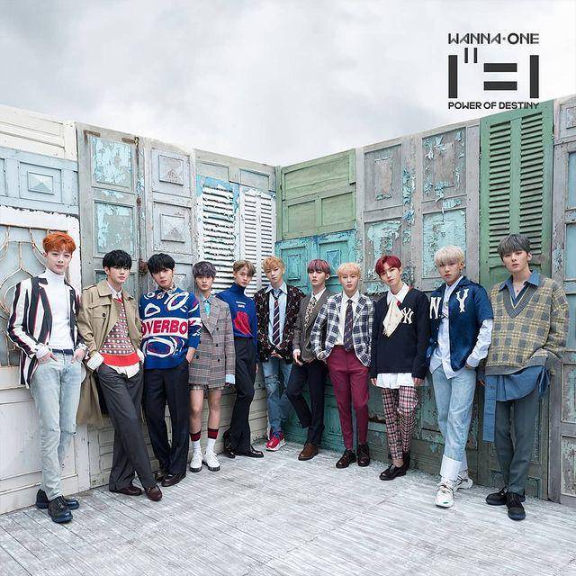 potret Wanna One (instagram.com/wannaone.official)