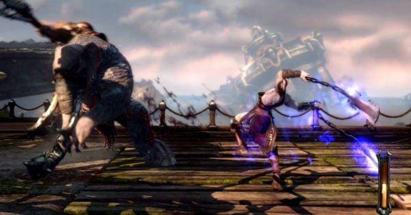 Kratos menggunakan Soul of Hades pada Blade of Chaos ( Dok. Santa Monica Studio / God of War: Ascension )