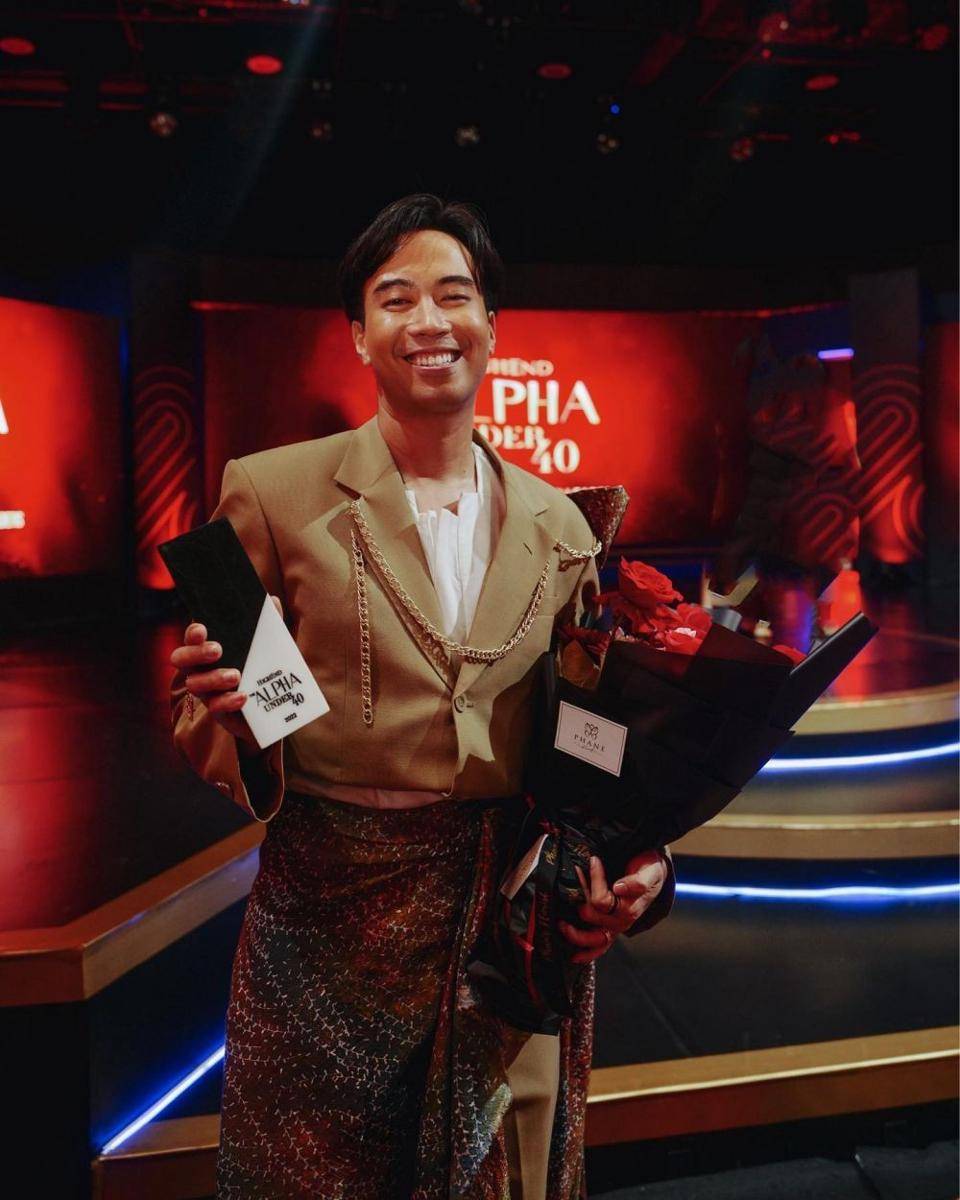 Artis penerima The Alpha Under 40 dari Highend Magazie (Instagram.com/vidialdiano/)