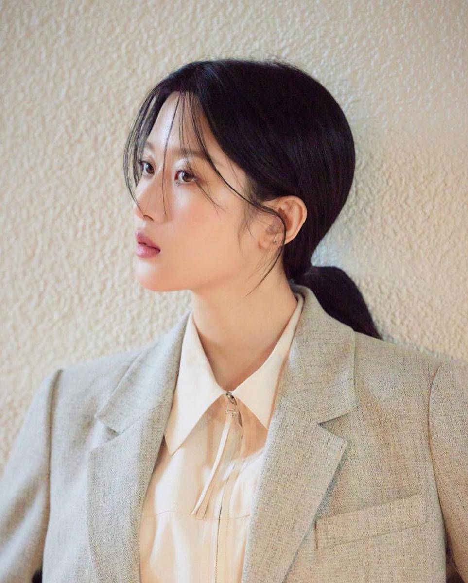 Moon Ga Young (instagram.com/keyeastofficial)