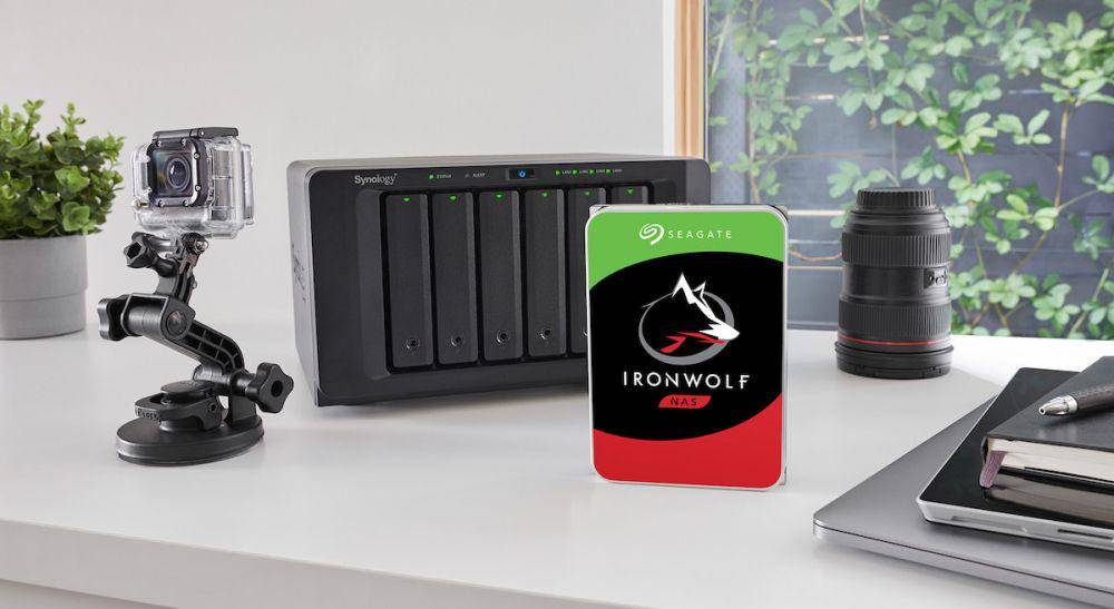 Seagate IronWolf NAS dapat digunakan oleh banyak orang melalui LAN di sebuah perusahaan. (blog.seagate.com)