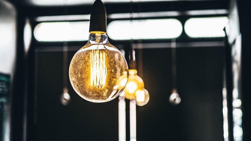 5 Cara Aneh Menghasilkan Energi Listrik, Ada-ada Aja deh!