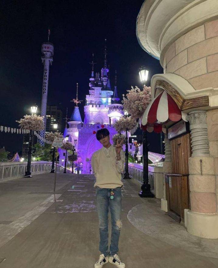 OOTD ala Jaehyuk TREASURE (instagram.com/jaehyukreceh_)