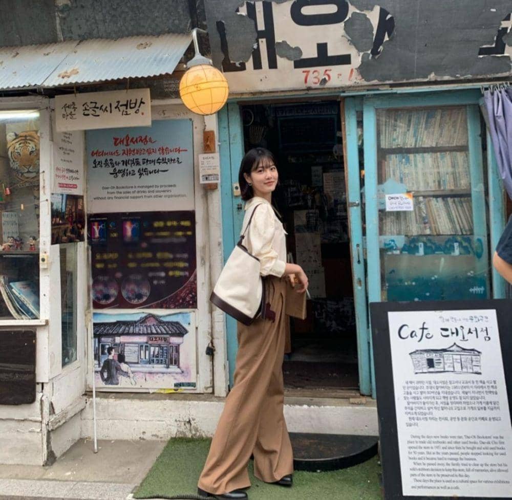 referensi outfit Shin Ye Eun (instagram.com/_shinyeeun)
