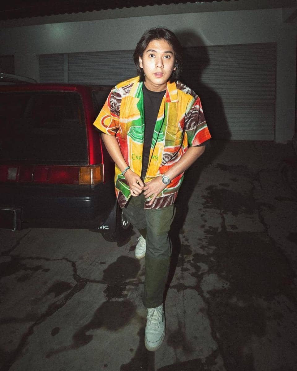 Iqbal (instagram.com/iqbaal.e)