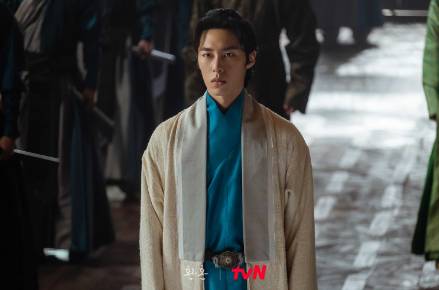 cuplikan KDrama Alchemy of Soul (program.tving.com)