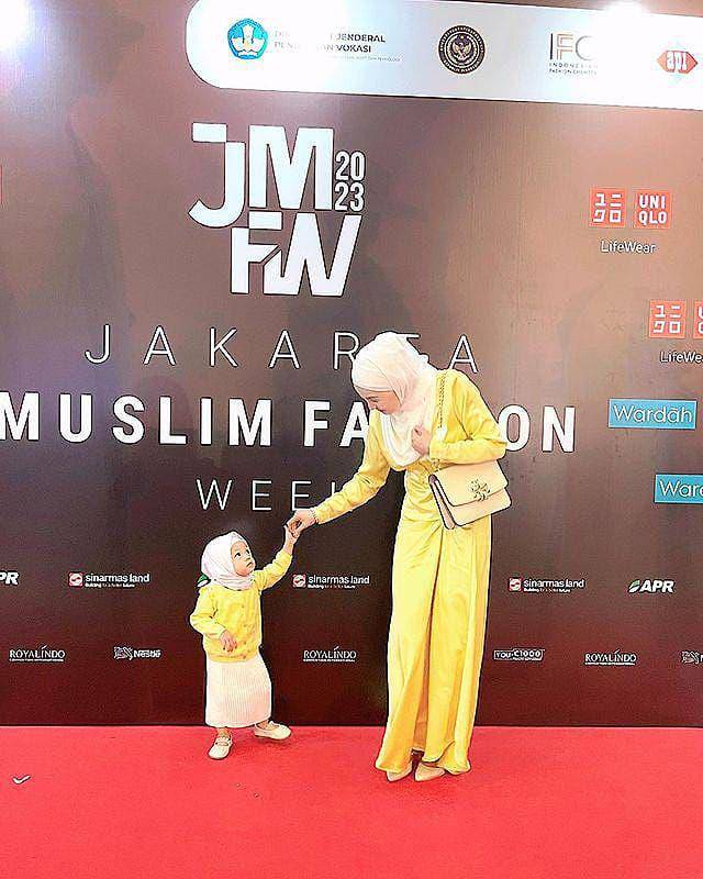 Asri Kahfi Kasura dan buah hati (instagram.com/asrikasura)