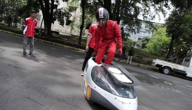 Tim Semar Universitas Gadjah Mada (UGM) Yogyakarta mengklaim Semar Proto sebagai mobil listrik terhemat di Asia/(Humas UGM)