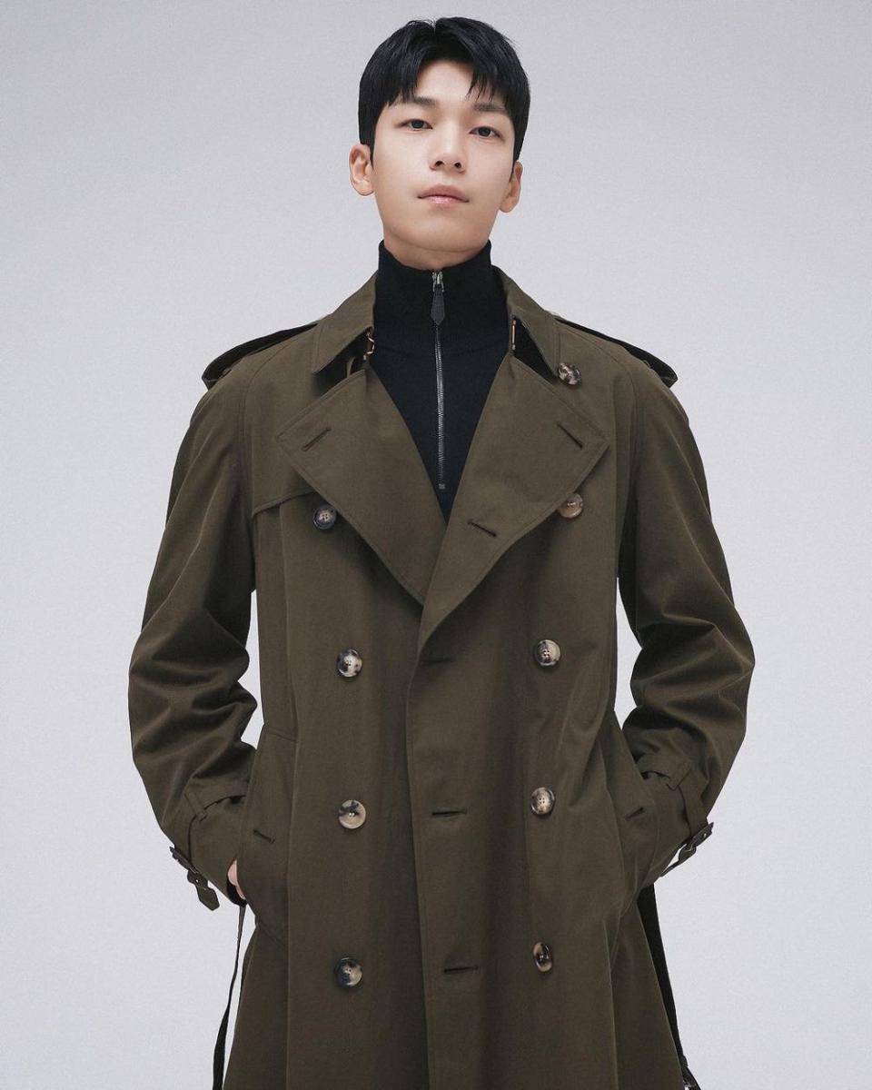 Wi Ha Joon (instagram.com/wi__wi__wi)