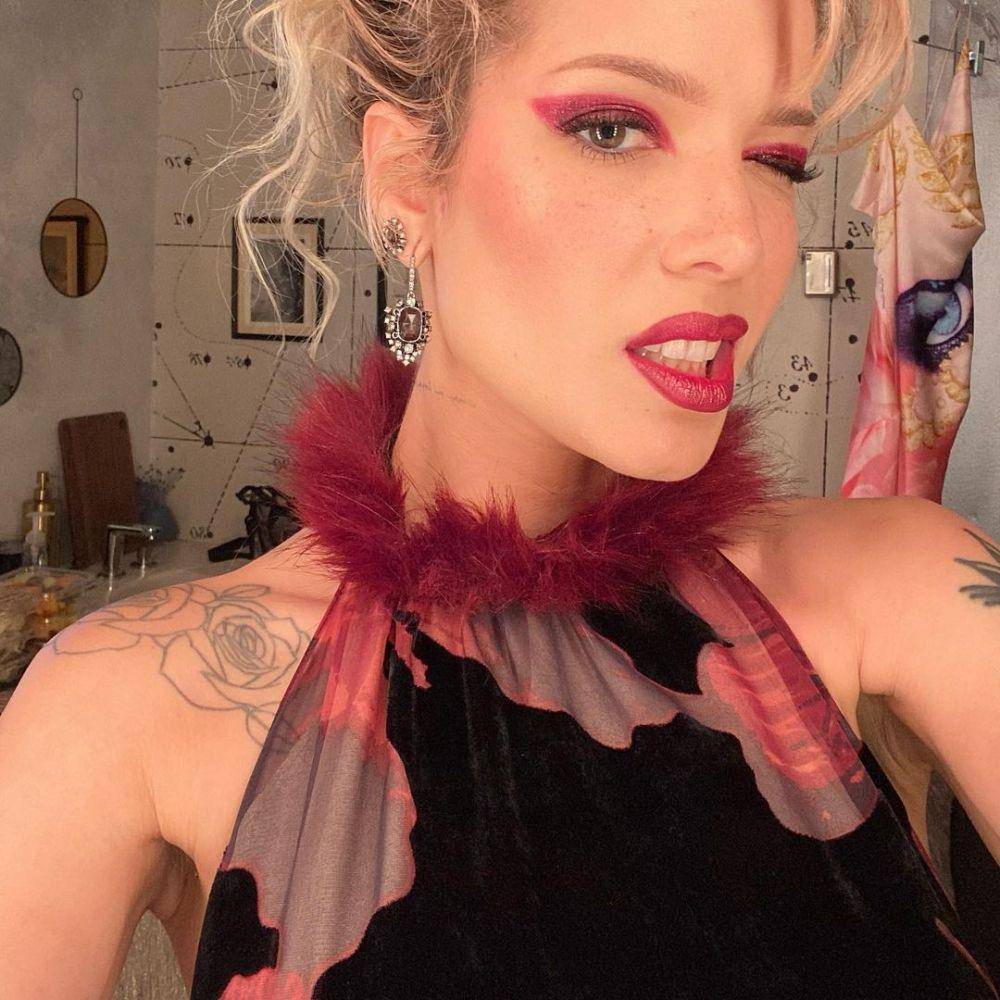 Inspirasi riasan ala Halsey (instagram.com/iamhalsey)