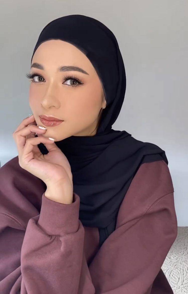 Poppy Bunga di acara siraman Glenca Chysara (instagram.com/dhaniemakeup)
