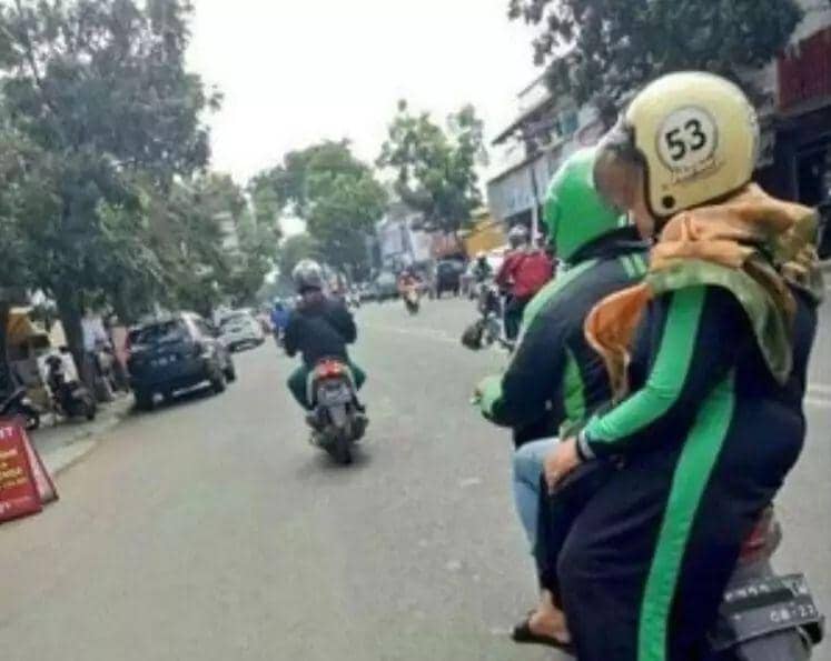 outfit kocak penumpang ojol (instagram.com/fbreceh)
