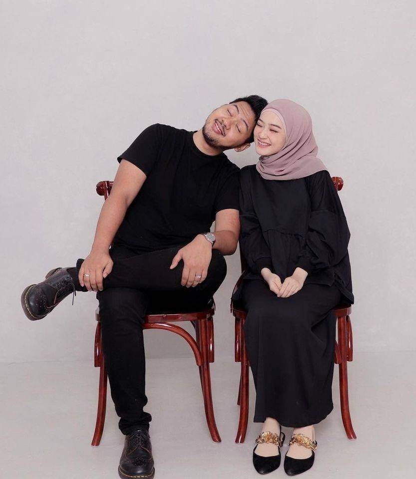OOTD couple Sinta Sri Antan (instagram.com/sin.sr)