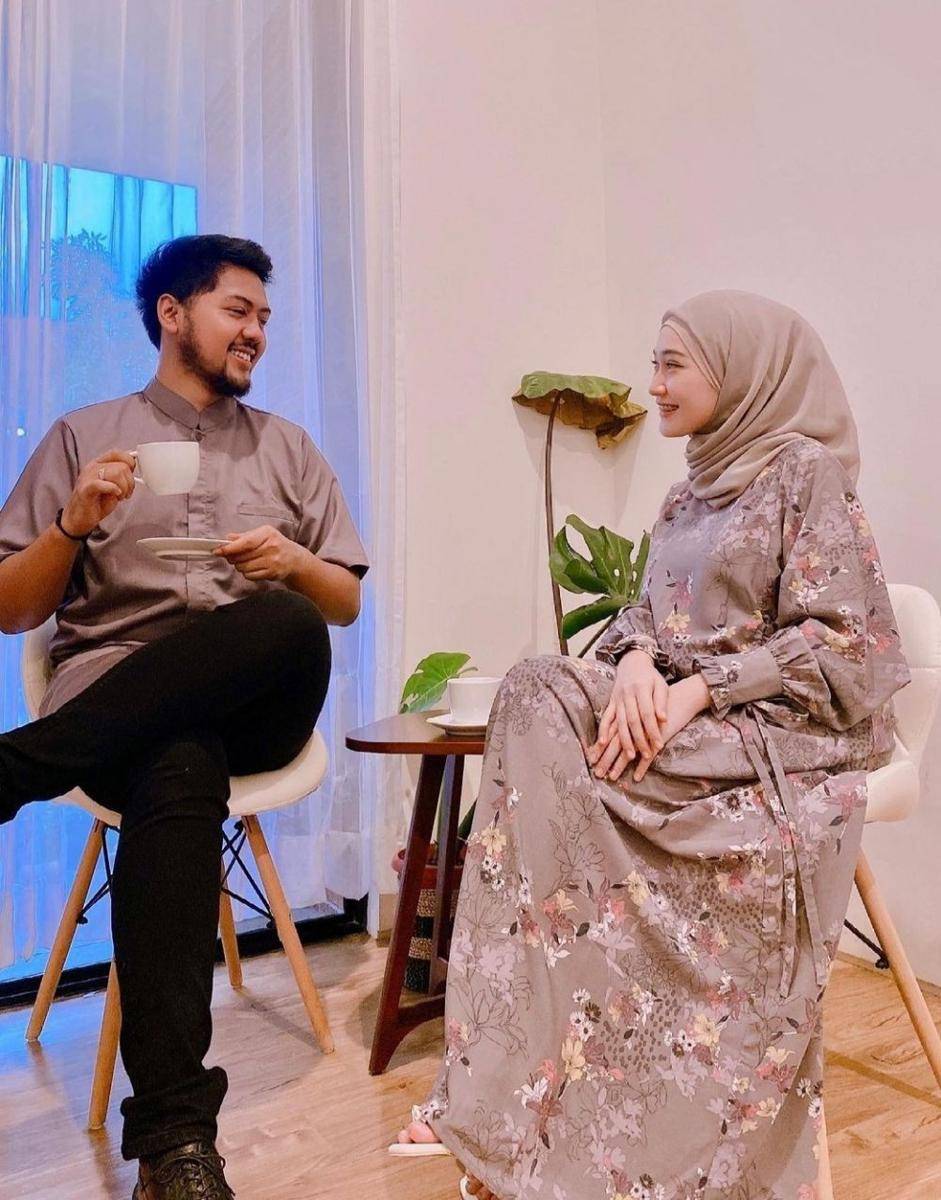 OOTD couple Sinta Sri Antan (instagram.com/sin.sr)