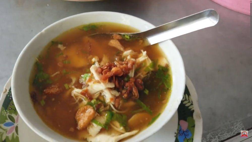 semangkok soto kudus (youtube.com/Mommy Vera)