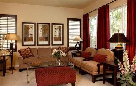 Ruangan penuh dengan dekorasi minimalis tapi elegan. (magment.com)