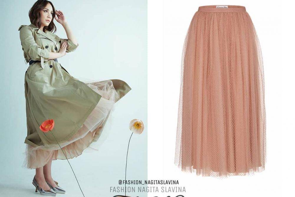 harga rok panjang Nagita Slavina (instagram.com/fashion_nagitaslavina)