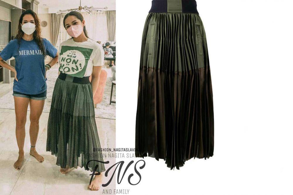 harga rok panjang Nagita Slavina (instagram.com/fashion_nagitaslavina)
