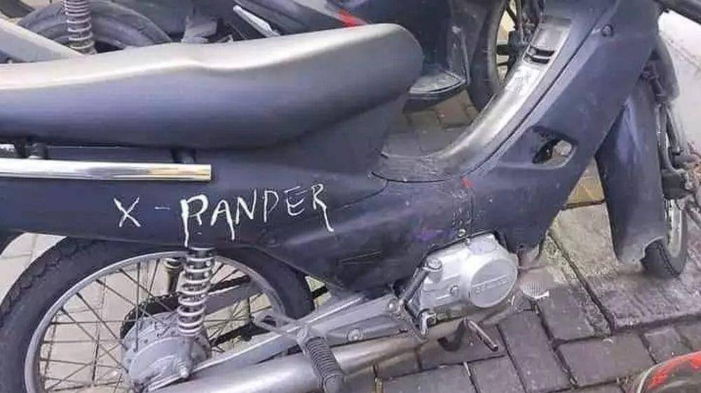 modifikasi motor low budget (instagram.com/lelucon.seru)