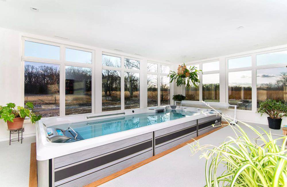 inpirasi kolam indoor (endlesspools.com)