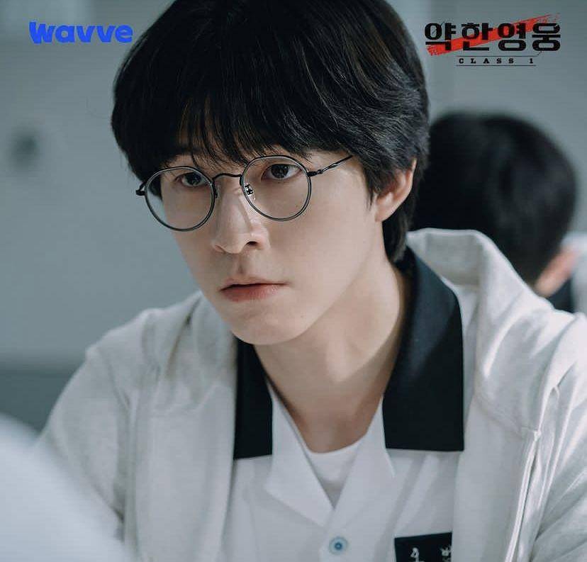 Hong Kyung di drama Weak Hero Class 1 (instagram.com/wavve.official)