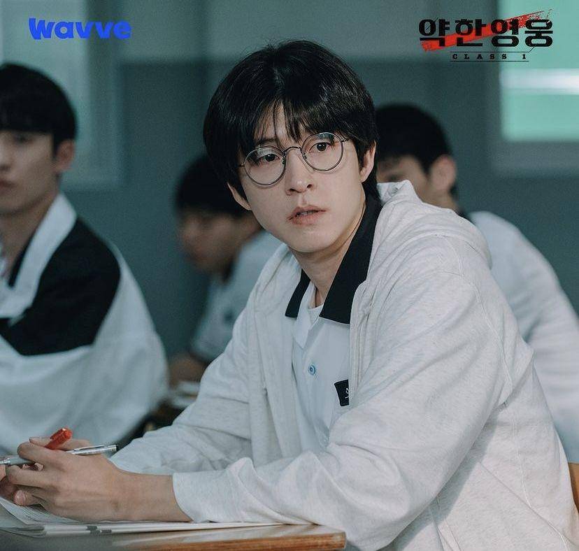 Hong Kyung di drama Weak Hero Class 1 (instagram.com/wavve.official)